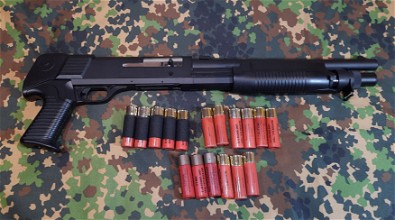 Image for Cyma cm361m spring shotgun met 17 shells en shell houder