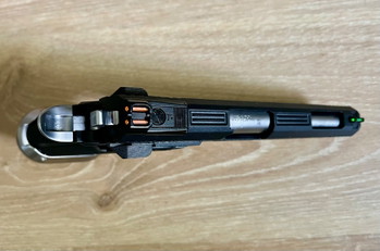 Afbeelding 3 van AW CUSTOM HX1102 HI-CAPA 5.1  (2 magazijnen)