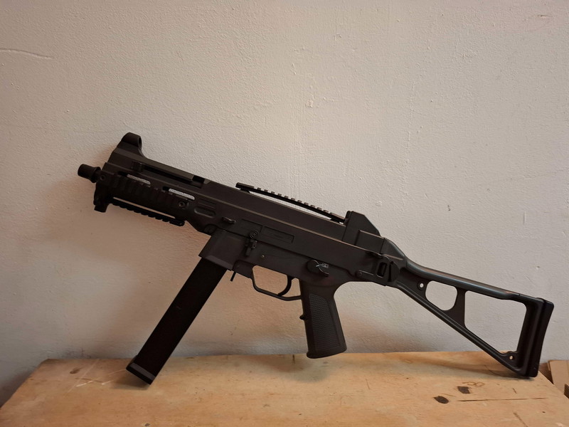 Afbeelding 1 van Double Eagle UMP45 - 0.5J - Duitse Replica