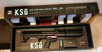 Image 2 for SPLINTERNIEUWE KSG shotgun (nog in de doos ) Tokyo Marui