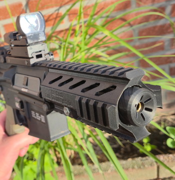 Image 3 for M4 Handguard CQB 5