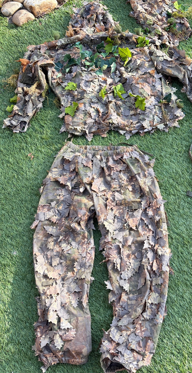 Image 1 for KMCS XL ghillie + crafting materials