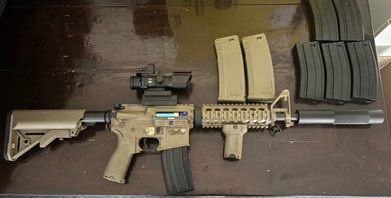 Image for Specna Arms M4 inc 4x richtmiddel/red dot