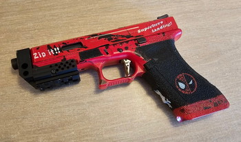 Afbeelding 3 van Glock 17 deadpool versie opgrade