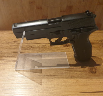 Bild 4 für P226 NITRON CALIFORNIË met F markering is een GBB co 2 versie