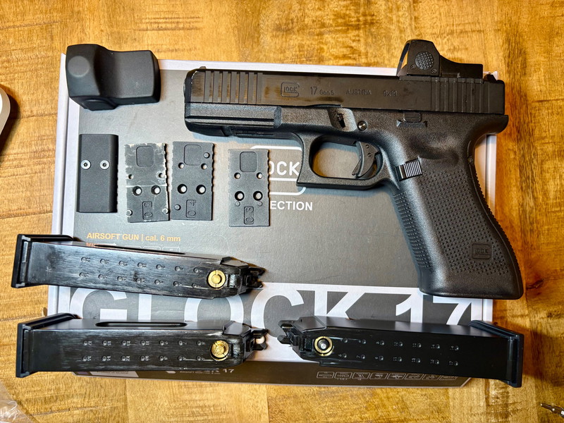 Image 1 for Glock 17 gen5 mos CNC slide met magazijnen en red dot