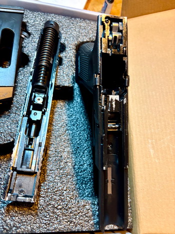 Image 4 for Glock 17 gen5 mos CNC slide met magazijnen en red dot