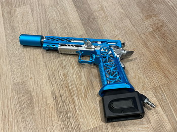 Image 2 for Full bleu dr black build