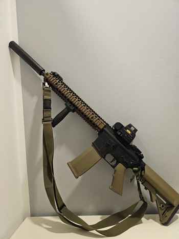 Bild 2 für Specna Arms Daniel Defense SA-E26 EDGE HAL ETU Chaos Bronze mit Zubehör