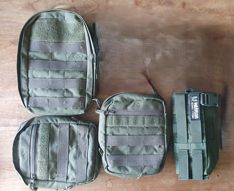 Afbeelding 1 van Tasmanian Tiger Pouches en Warrior Assault Systems Radio pouch.