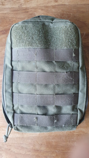 Afbeelding 3 van Tasmanian Tiger Pouches en Warrior Assault Systems Radio pouch.