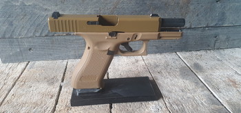 Afbeelding 2 van Umarex Glock 19x 3 mags
