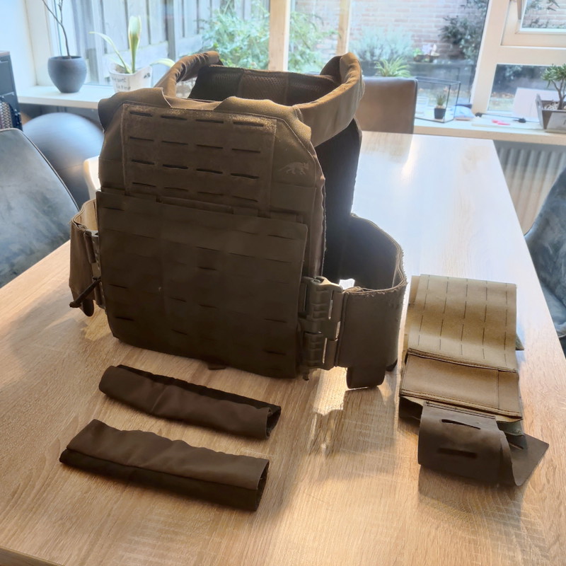 Image 1 pour Tesmanian Tiger plate carrier Ranger green.