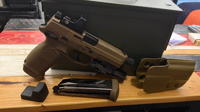 Imagen para VFC / CYBERGUN FNX 45 tactical