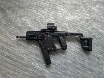 Image 2 for Kryptac Kriss Vector including accessories.