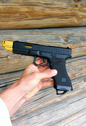 Bild 3 für Glock 17 SAI Full Custom NEW !