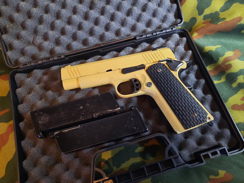 Image 1 for We 1911 met upgrades, 2 mags, koffer