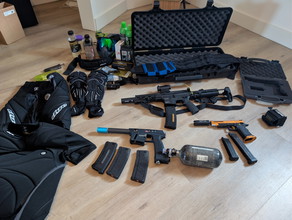 Bild für High-End Airsoft Set - ATI Core Speedsoft Build + TM Hi-Capa 5.1 + KWA Ronin T6 PDW 2.5 + 300 Bar Cilinders + Gear