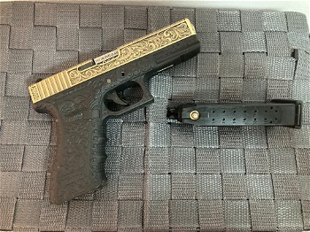 Image 3 pour WE Gold Etched G17
