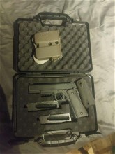 Image for FR - EN M1911 CO2 Cybergun with customized grips + 2 mags, transportation box and belt mag carrier