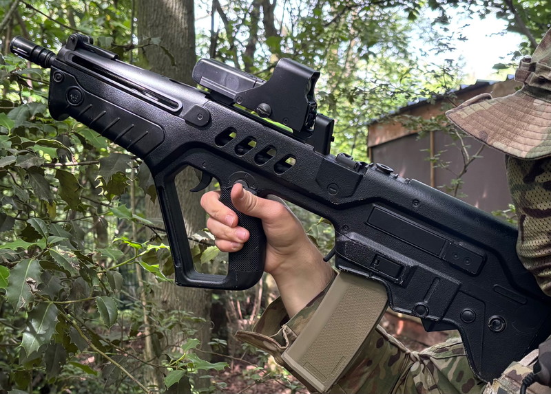Image 1 for S&T TAR 21 + Eotech ( disassembled )