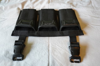 Image 3 for Agilite Pincer Placard Multi-Caliber Triple Mag Pouch zwart
