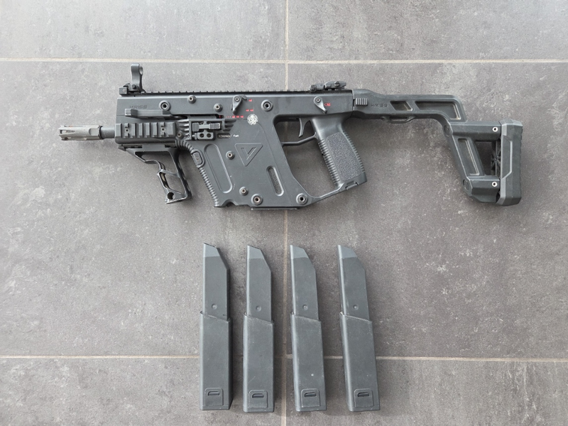 Afbeelding 1 van Krytac KRISS Vector AEG V2 Folding Stock Black