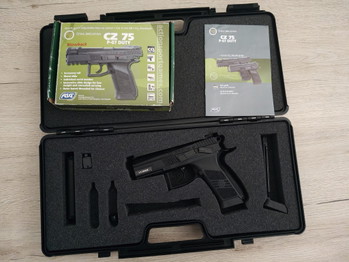 Bild 4 für Elite force h8r gen2. en CZ75 P-07 Duty