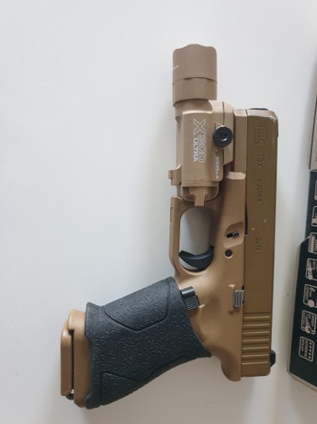 Image 4 for glock 19X met light en antislip rubber