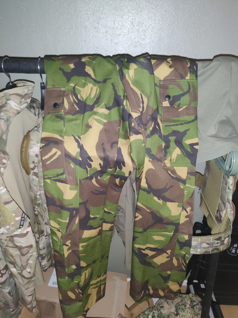 Afbeelding 1 van KL Woodland broek nieuw