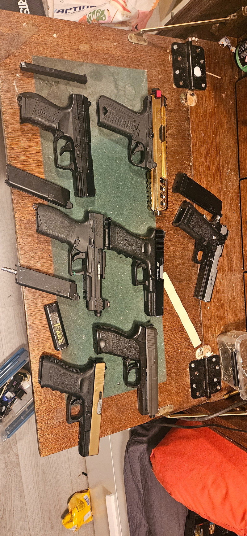 Imagen 1 de 7 handpistoolen