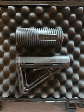 Bild 2 für MANTA SLEEVE + DEMPER EN MAGPULL MOE STOCK