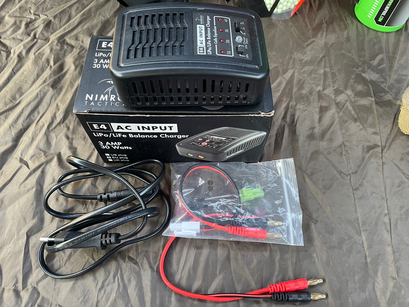 Image 1 for Batterijlader Nimrod E4 LiPo/LiFe Balance Charger