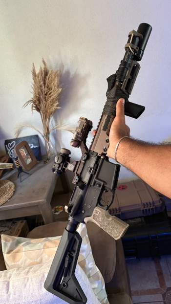 Afbeelding 2 van Tokyo Marui URGI 11.5 GBBR  Full Build  NPAS Nieuwstaat