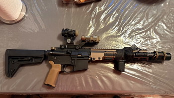 Afbeelding 3 van Tokyo Marui URGI 11.5 GBBR  Full Build  NPAS Nieuwstaat