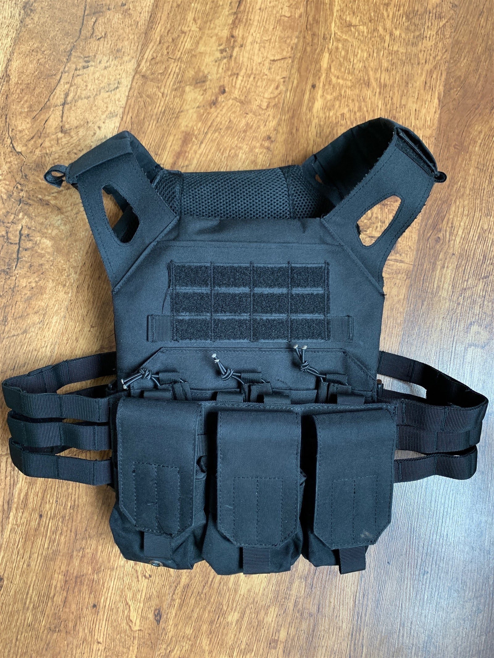 Plate carrier ZONDER pouches Airsoft Bazaar