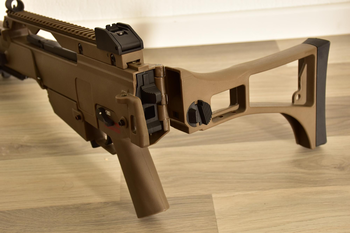 Image 3 pour Army Arnament G36 Dark Earth GBB incl. 6 lekvrije, complete gas magazijnen + adapter voor speedloader