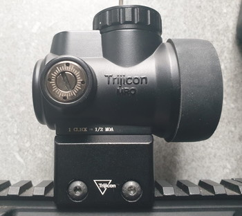 Afbeelding 5 van ARP 556 with SAI handguard en trijicon red dot nieuw in doos