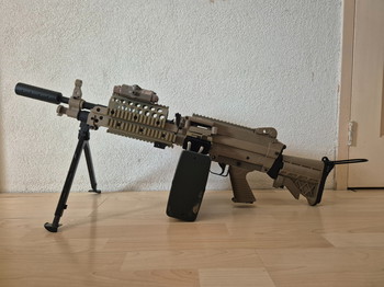 Afbeelding 2 van FN-Herstal LMG tan (FULL AUTO ONLY)