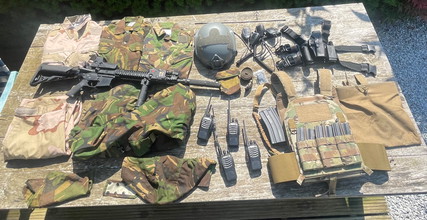 Bild für LOT M4 met gear en kleding!