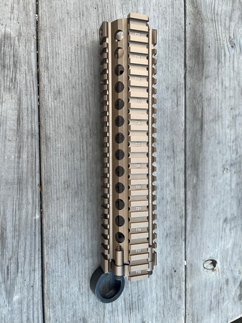 Image 2 pour Desert Tan MK18 Quad Rail Handguard Free Float Two-pieces