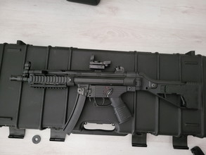 Image for Mp5 nieuw met 2 magazijnen en optic.