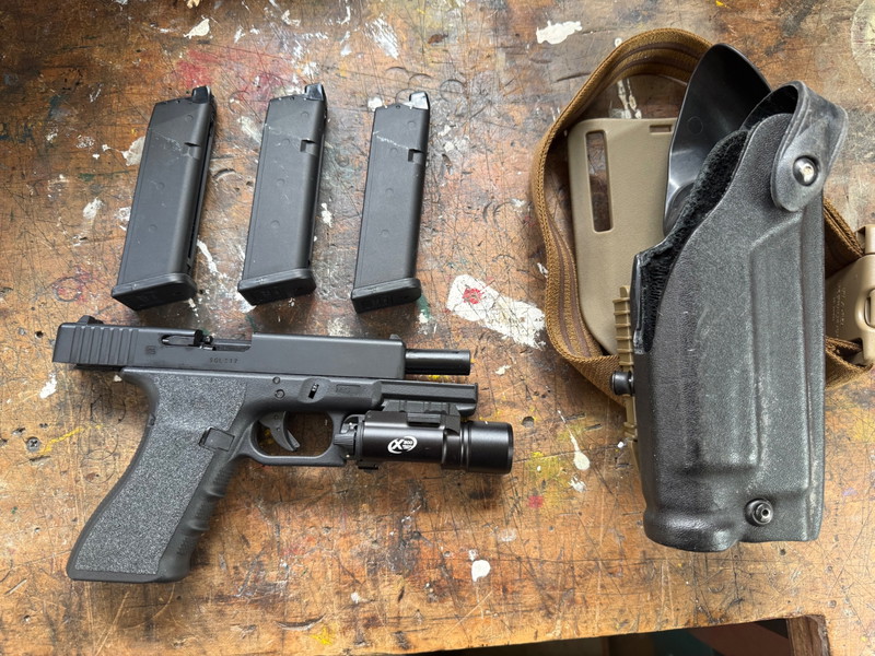Imagen 1 de Umarex glock 17 safariland holster