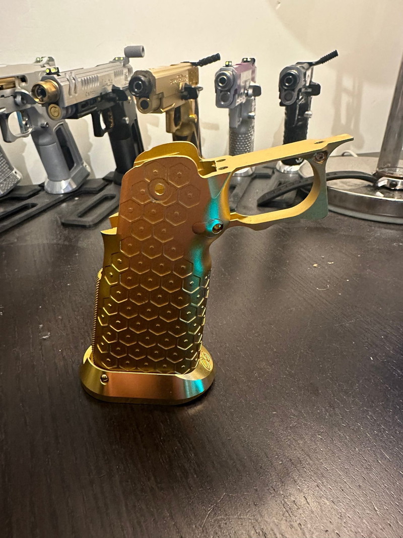 Image 1 pour Airsoft masterpiece aluminum hex grip