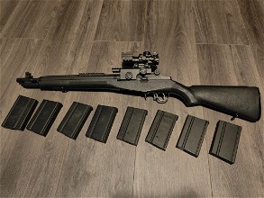 Afbeelding van M14 with upgrades, mags and scope