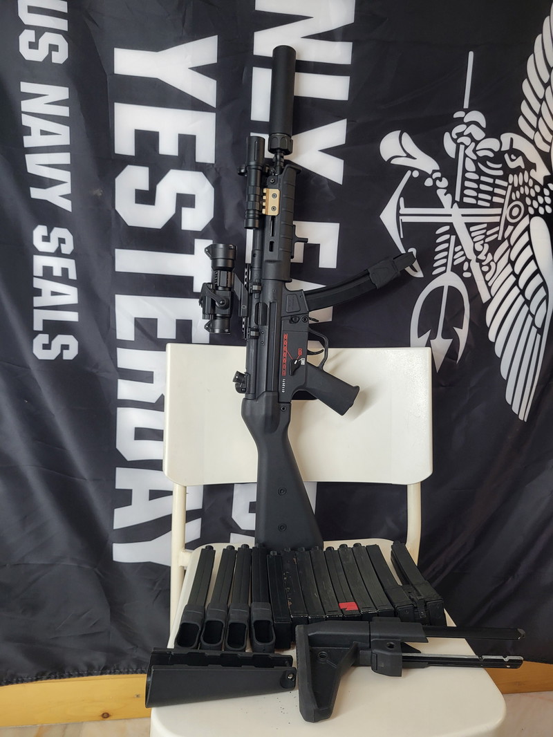 Bild 1 für G&g blowback mp5 with magpal handguard and stock
