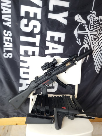 Bild 2 für G&g blowback mp5 with magpal handguard and stock