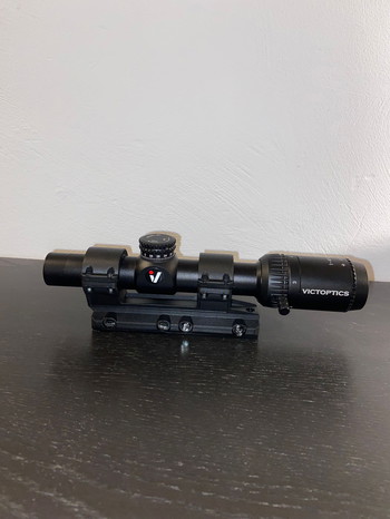 Afbeelding 3 van Victoptics 1-4x20 scope + 3D geprinten scope mount