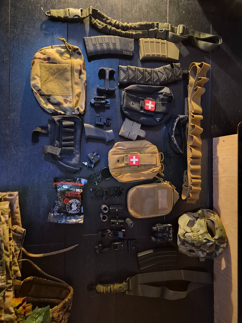 Image 1 for Tekoop dieverse geare/onderdelen