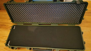 Afbeelding 2 van NUPROL Large Hard Case (Green) - Pluck foam